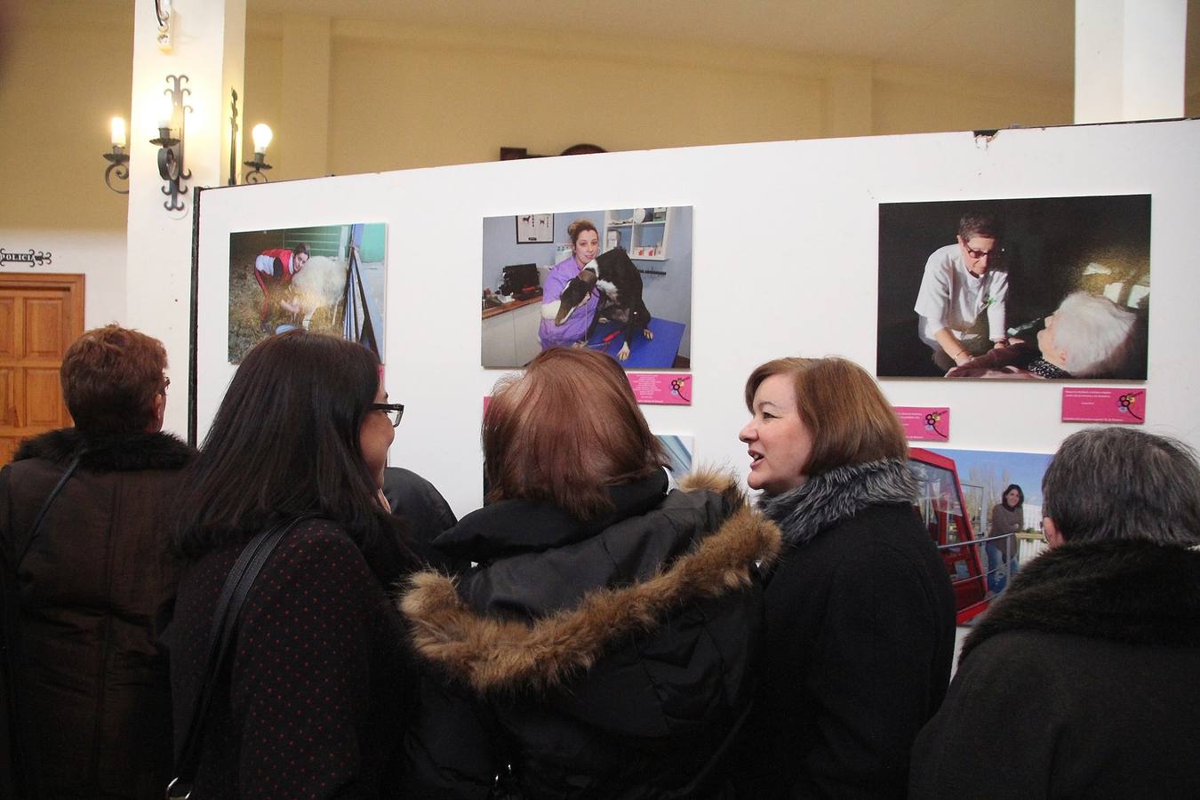 Exposición de fotografías sobre empleo y mujer en Medina de Rioseco.