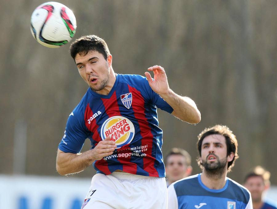 Segoviana 0-0 Almazán