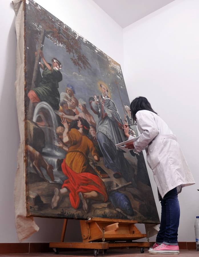 Últimos retoques a las obras de la muestra de Las Edades del Hombre en Toro (Zamora)