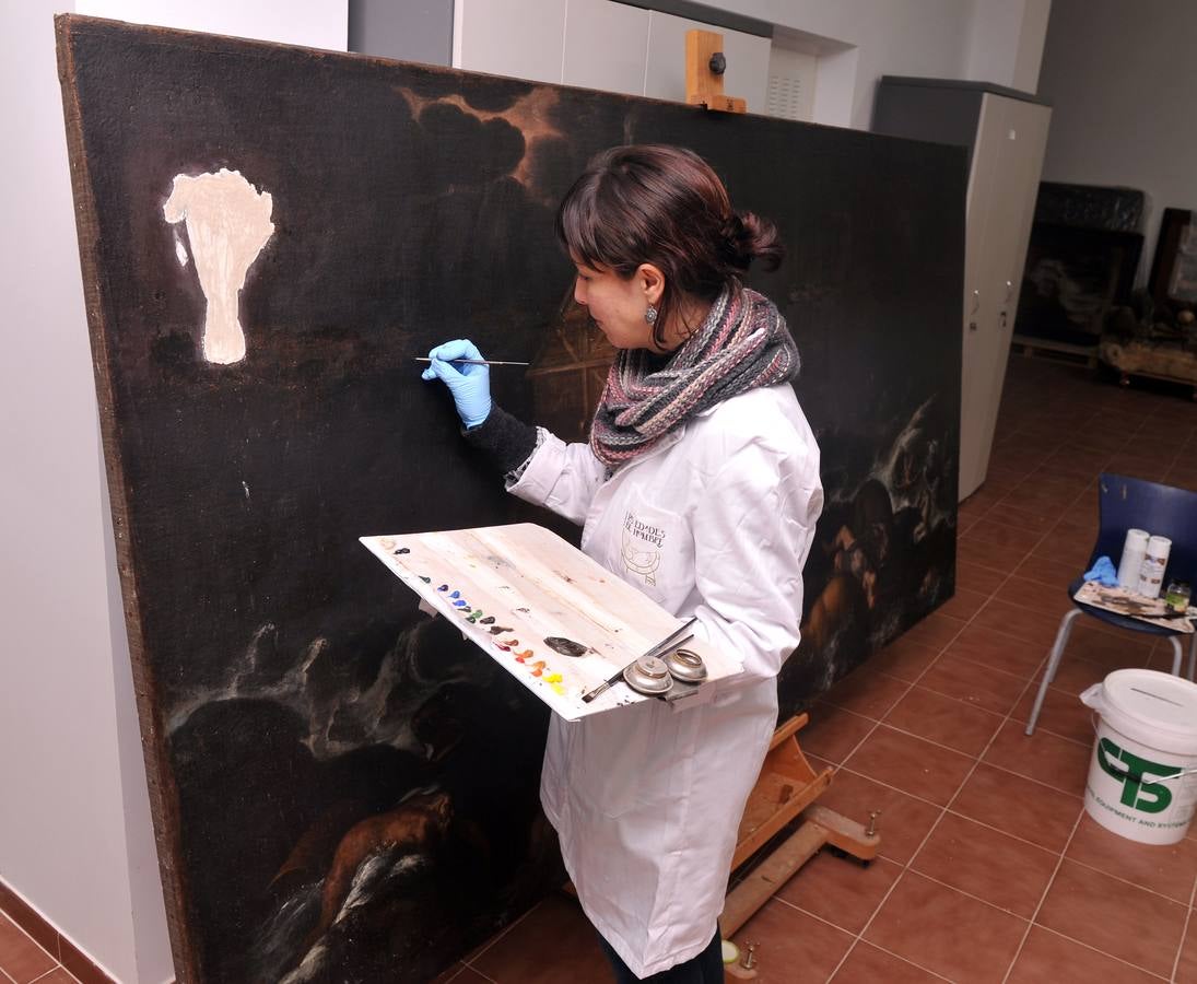 Últimos retoques a las obras de la muestra de Las Edades del Hombre en Toro (Zamora)