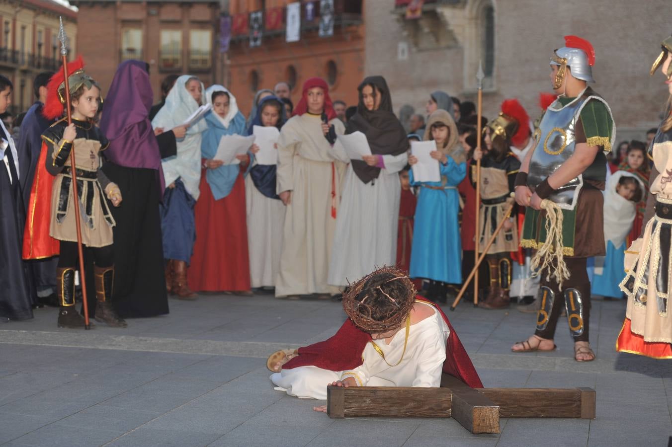 Vía Crucis infantil en Medina del Campo