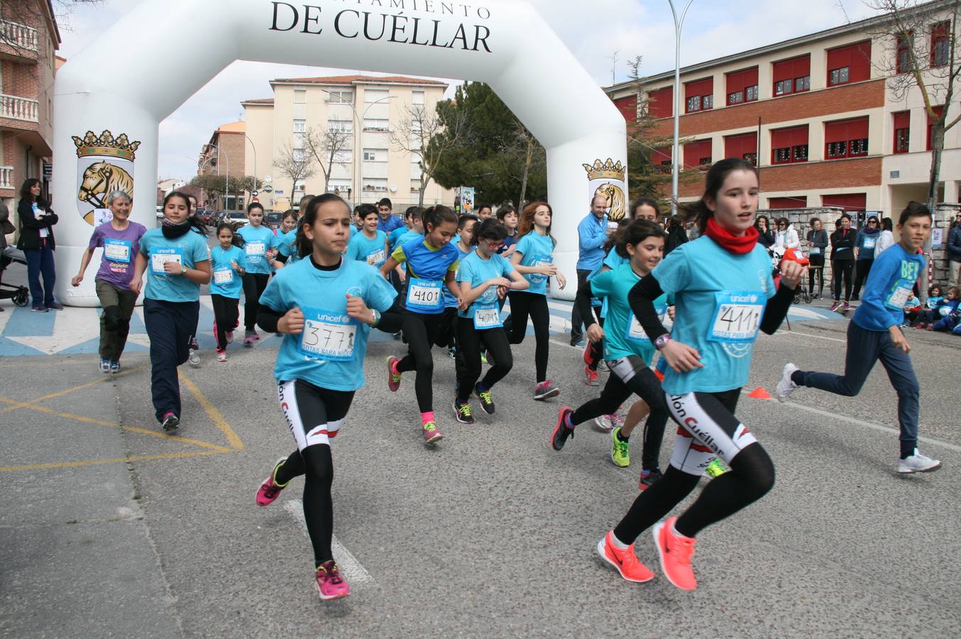 Alumnos del colegio Santa Clara de Cuéllar corren a favor de Unicef
