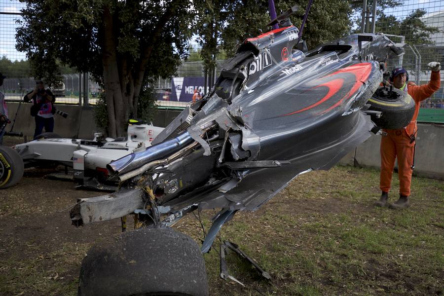 Las imágenes más impactantes del accidente de Fernando Alonso