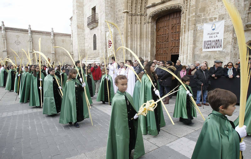 Procesión de las Palmas en Palencia (1/2)