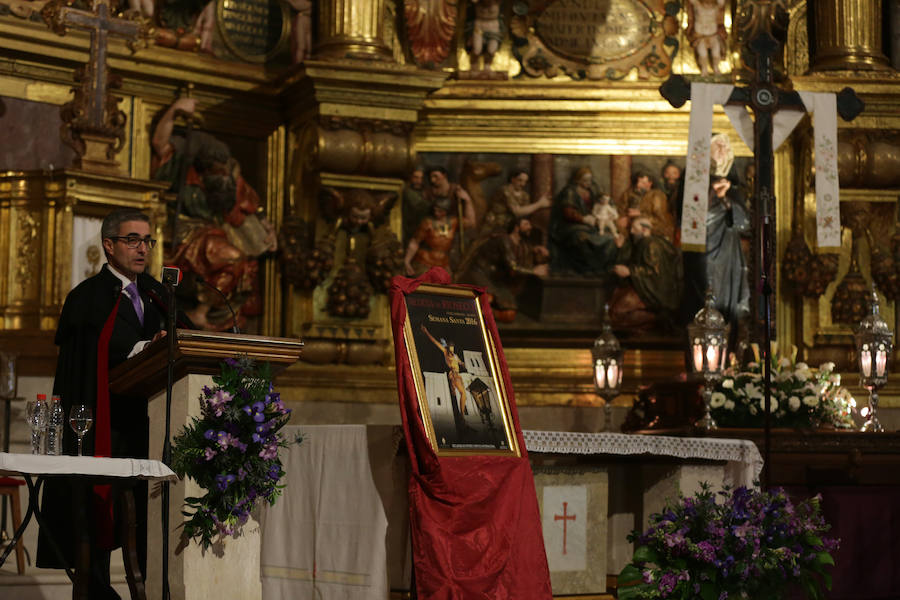 El subdirector de El Norte de Castilla pregona la Semana Santa de Medina de Rioseco (1/2)