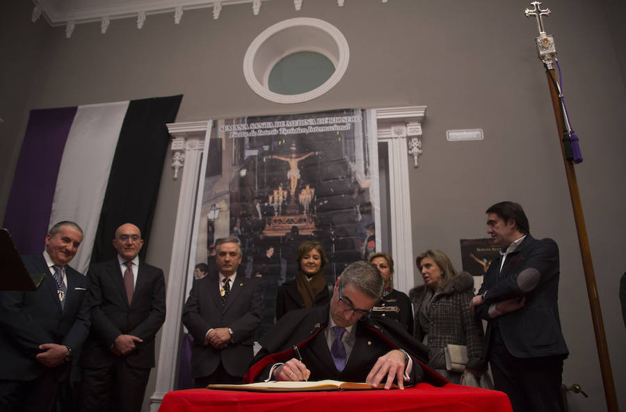 El subdirector de El Norte de Castilla pregona la Semana Santa de Medina de Rioseco (2/2)