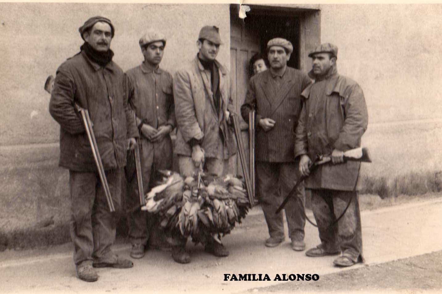 Fotografías antiguas del barrio vallisoletano de La Victoria recopiladas por el Pahino café
