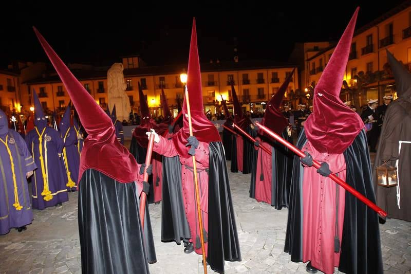 Procesión de las Cinco Llagas en Palencia