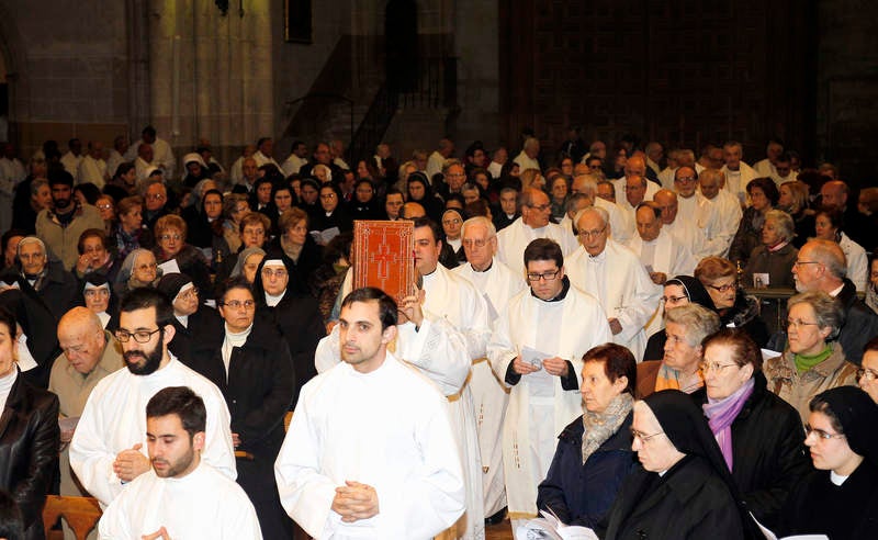 Misa Crismal en la catedral de Palencia