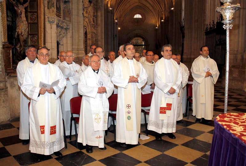Misa Crismal en la catedral de Palencia