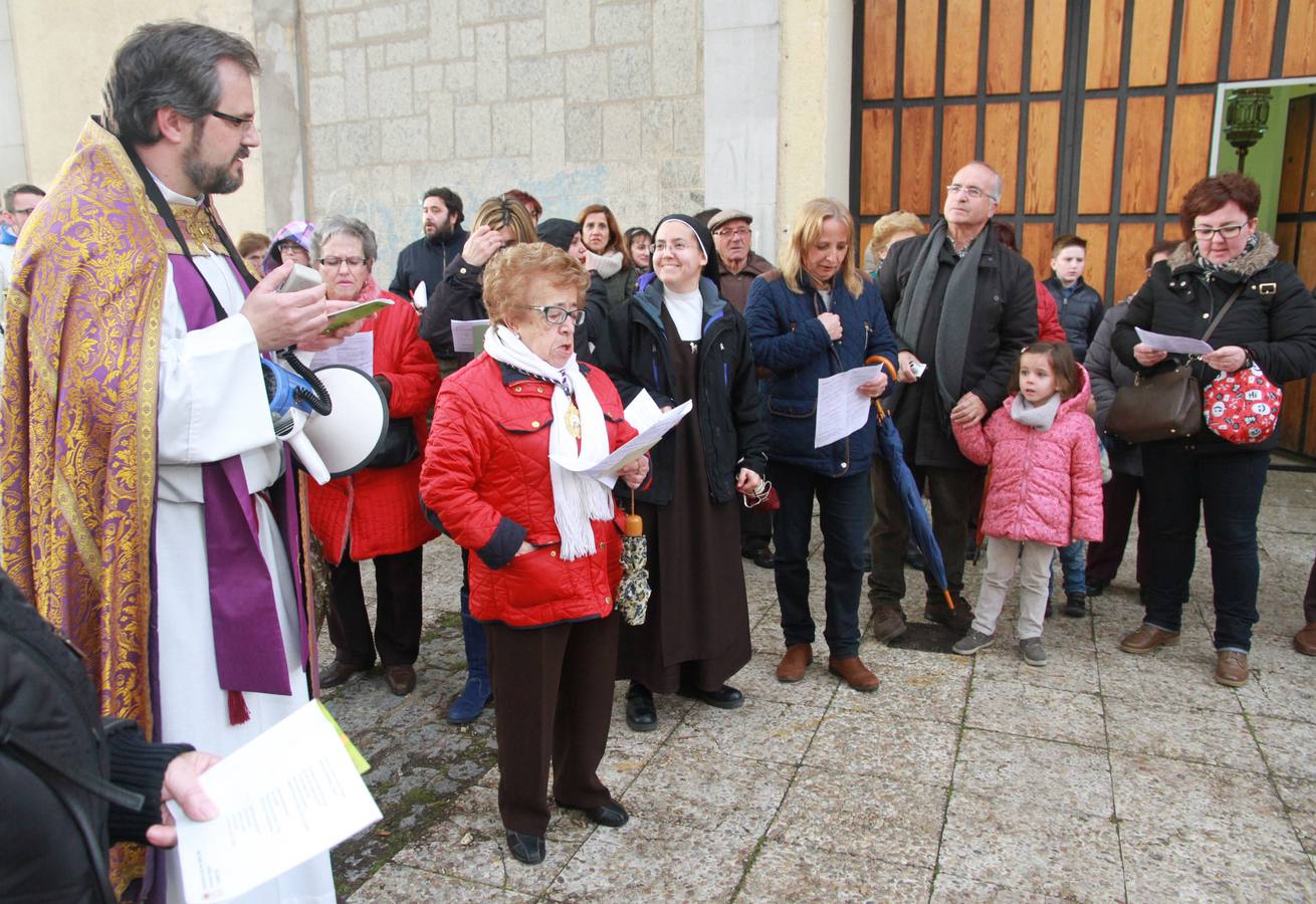 Procesión de la Pasión de Jesucristo por los niños del barrio de  San José de Segovia