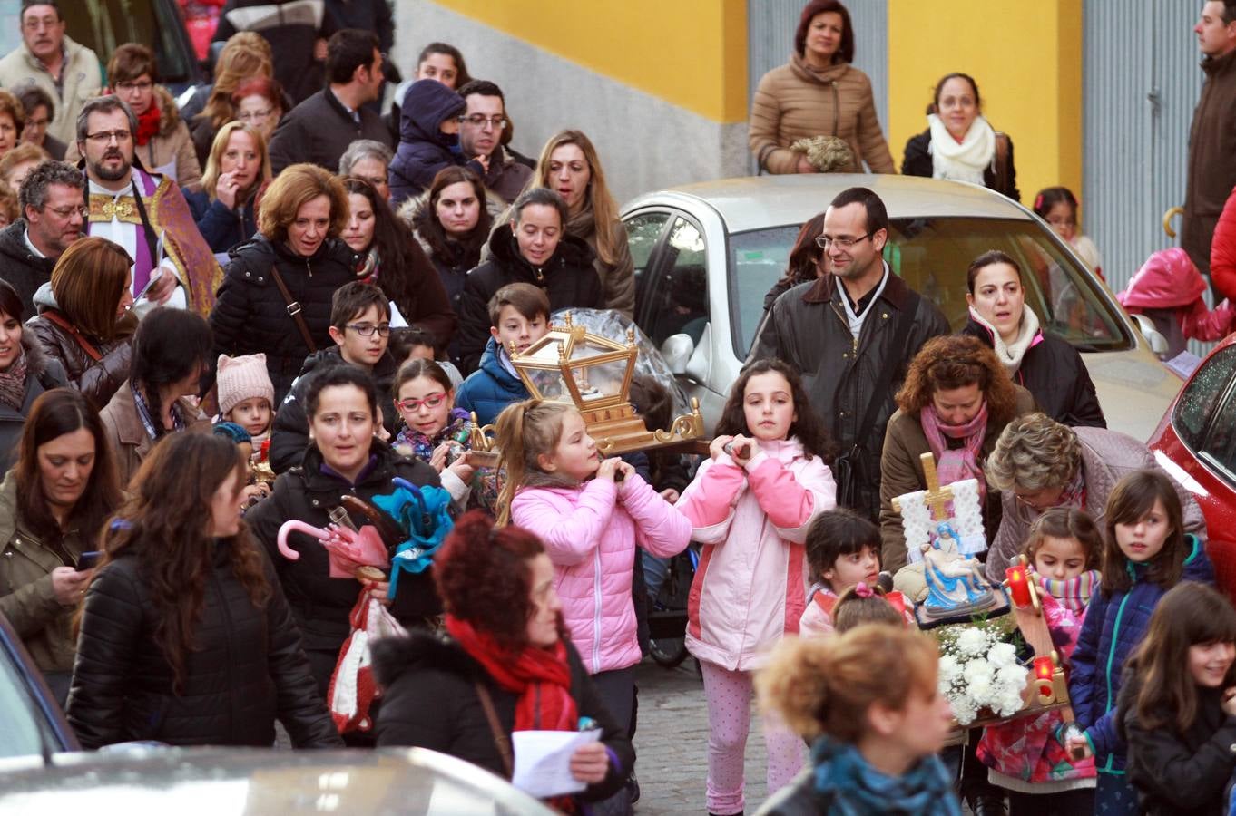 Procesión de la Pasión de Jesucristo por los niños del barrio de  San José de Segovia