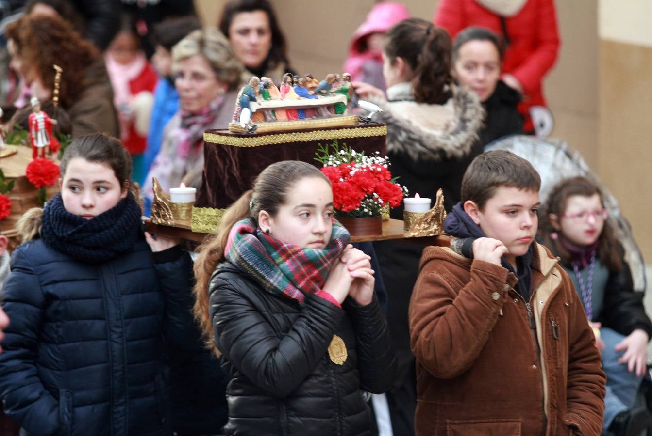 Procesión de la Pasión de Jesucristo por los niños del barrio de  San José de Segovia