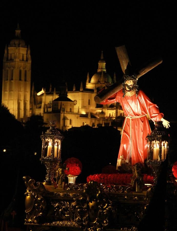 Procesión del Santo Cristo de la Cruz en Segovia