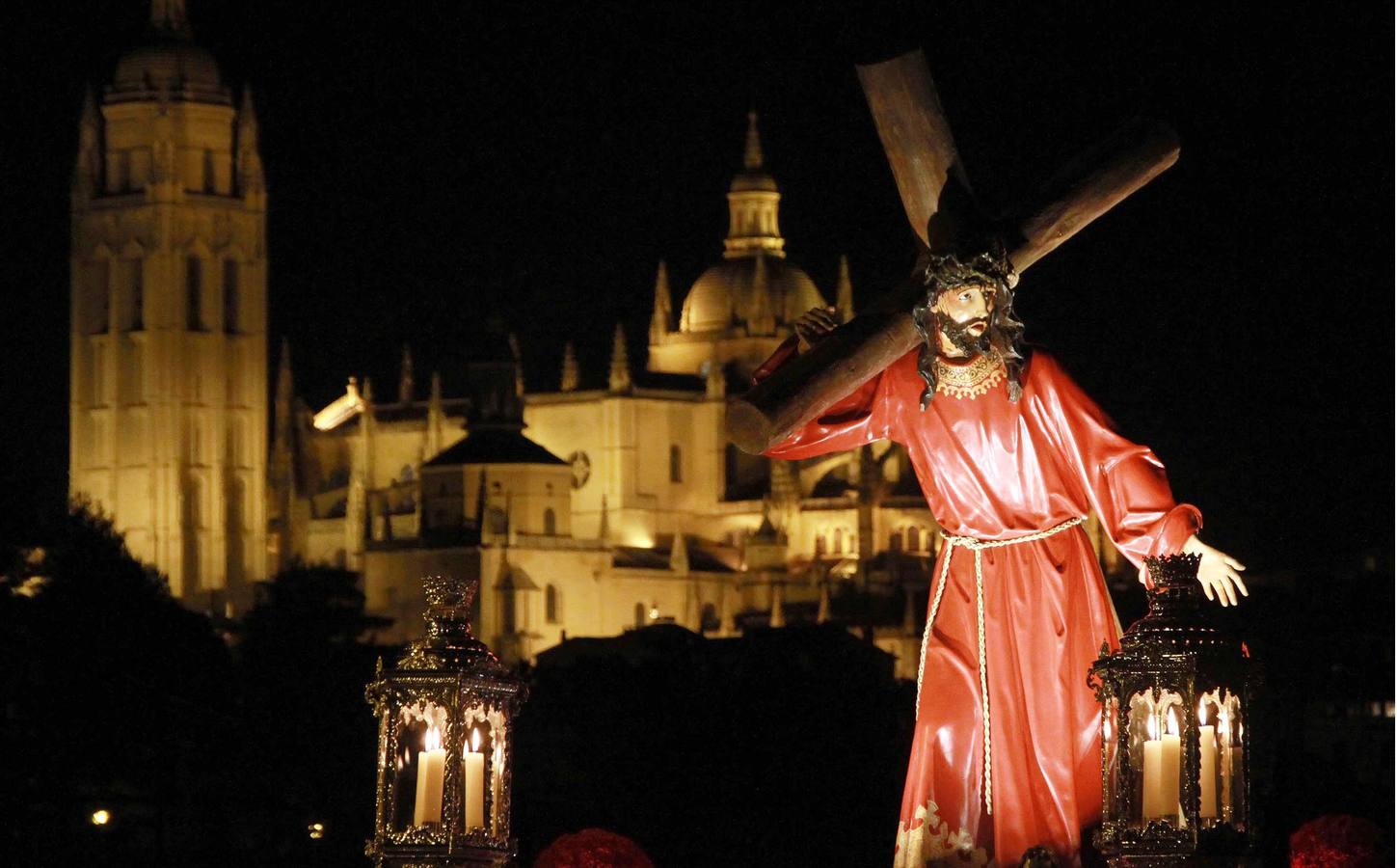 Procesión del Santo Cristo de la Cruz en Segovia