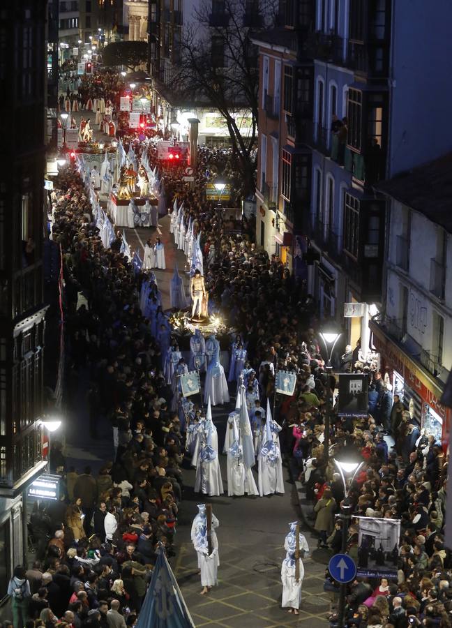 Procesión General de la Sagrada Pasión del Redentor en Valladolid (2/2)