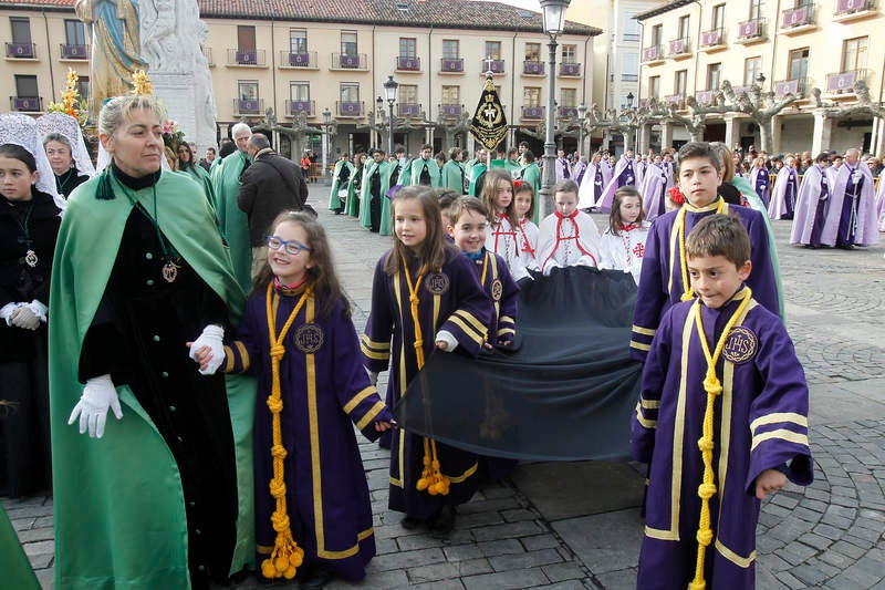 Procesión del Rompimiento del Velo en Palencia