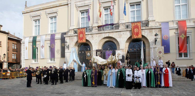 Procesión del Rompimiento del Velo en Palencia