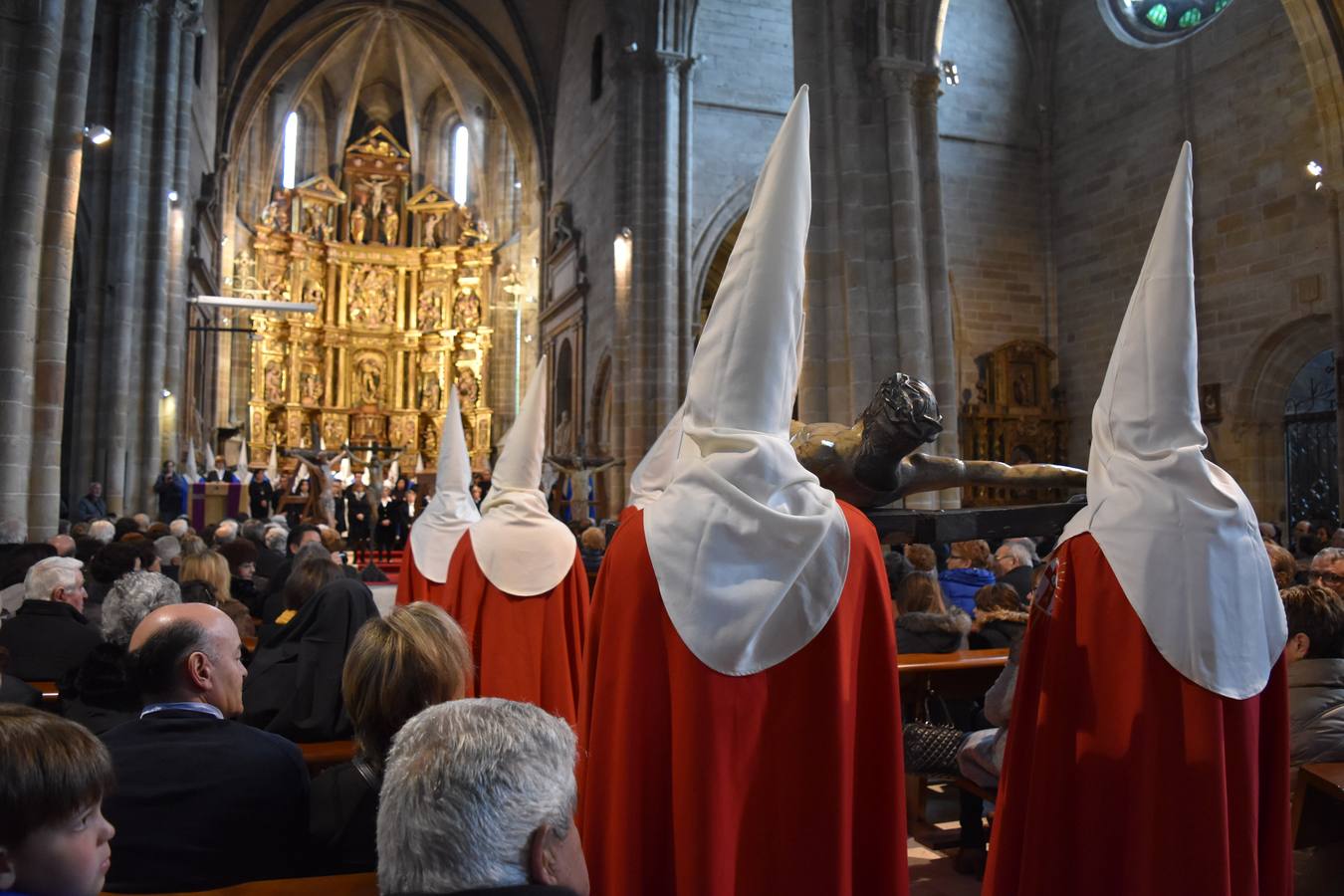 Aguilar de Campoo representa la muerte de Jesús a través de La Arbolada