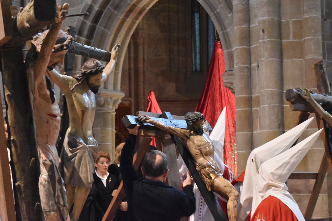 Aguilar de Campoo representa la muerte de Jesús a través de La Arbolada