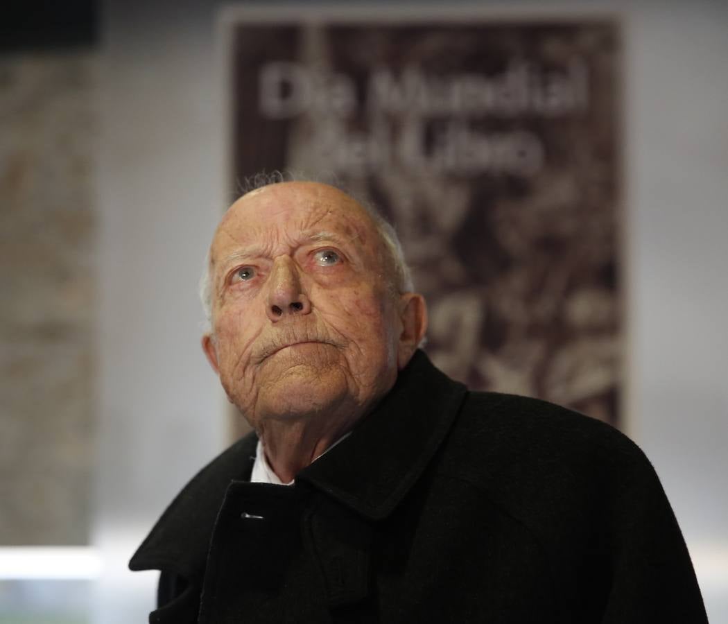 José Jiménez Lozano inaugura el ciclo de ponencias &#039;Cervantes en la Villa del Libro de Urueña. Cronistas de esta verdadera historia&#039;