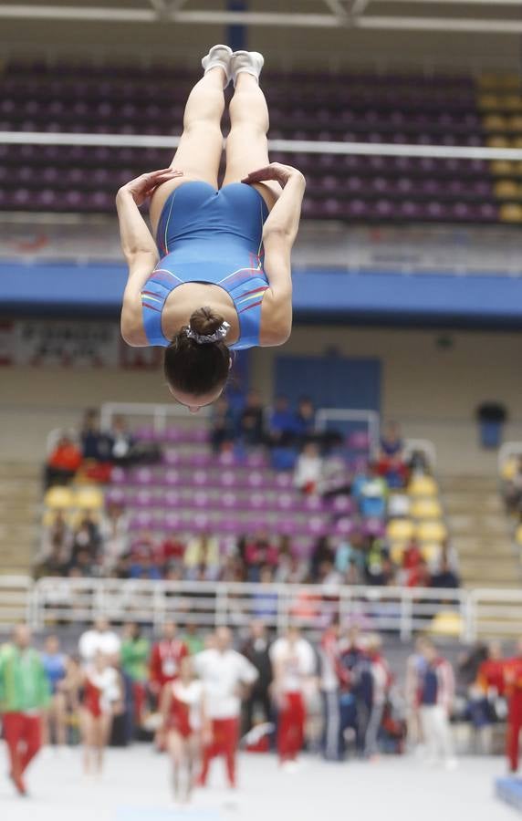 El Campeonato Europeo de Trampolín reúne en el Pisuerga a más de 700 gimnastas
