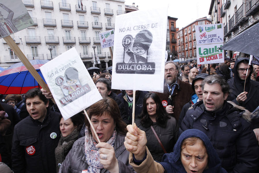Manifestación en Valladolid contra el cierre de Lauki y Dulciora