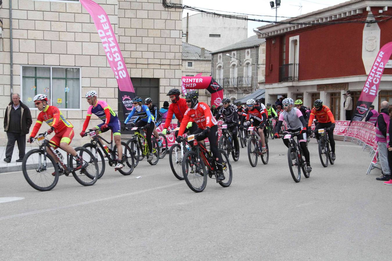 Primera etapa de la BTT Series de Valladolid celebrada en Campaspero (2/2)