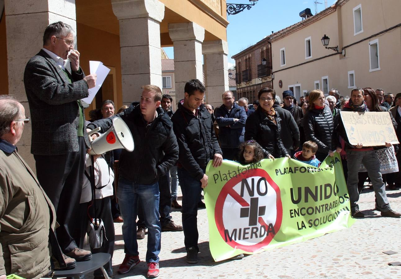 La localidad segoviana de Fuentepelayo se manifiesta en repulsa por los actos vandálicos