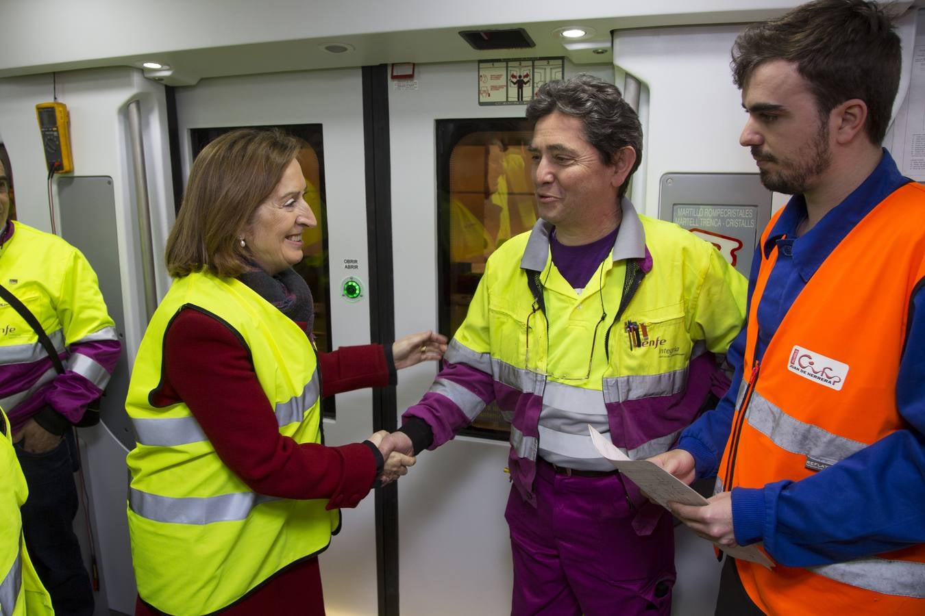 La ministra de Fomento preside en Valladolid la firma de un convenio para impartir un ciclo FP en mantenimiento de material ferroviario