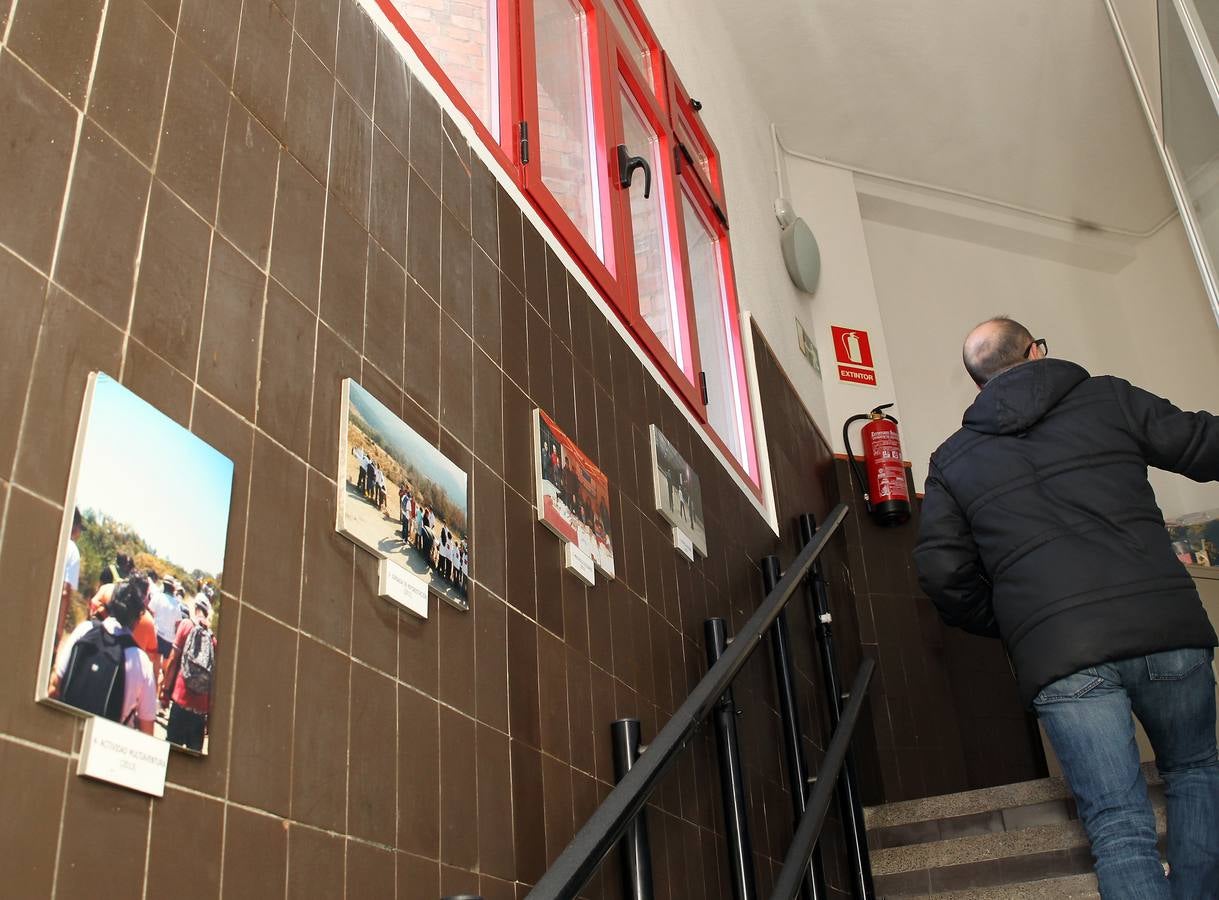 La presidenta de las Cortes, Silvia Clemente, inaugura las nuevas instalaciones de la asociación Amanecer de Segovia