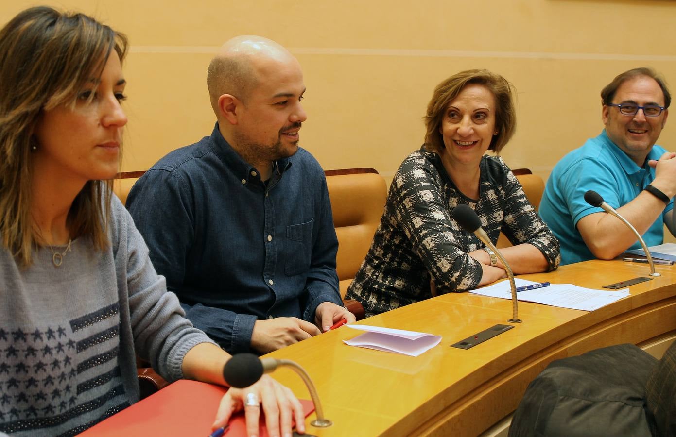 Primera reunión plenaria del Senado de los Mayores