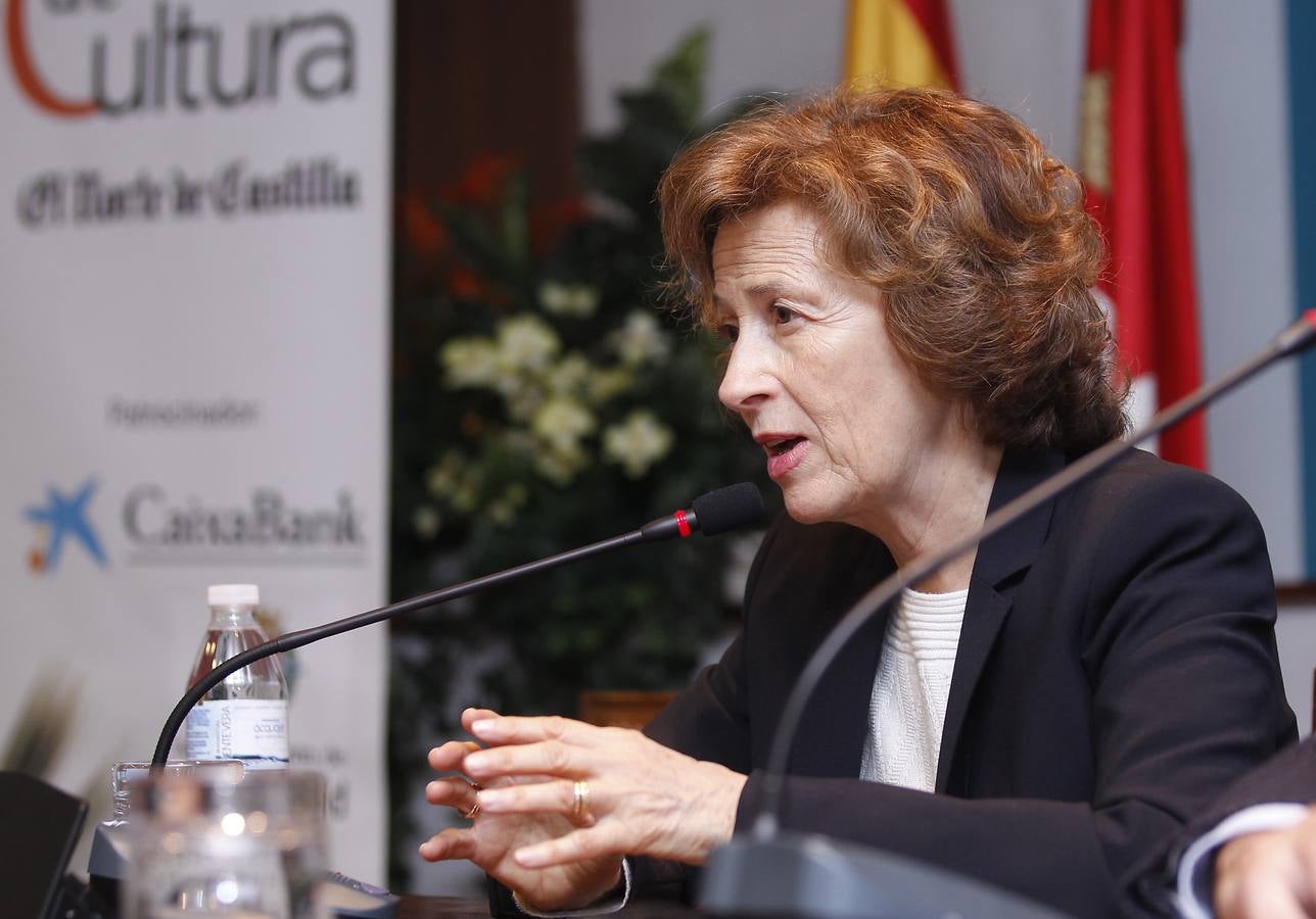 Julia Navarro, en el Aula de Cultura de El Norte de Castilla