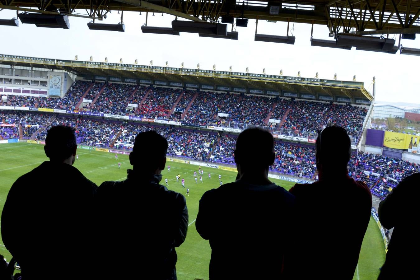 Fotos de las horas previas a la final de la Copa del Rey de rugby en Valladolid (2/3)