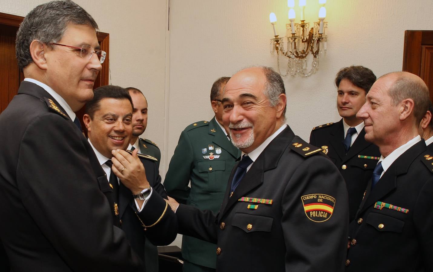 Entrega de distinciones a miembros de los cuerpos de Seguridad de Segovia