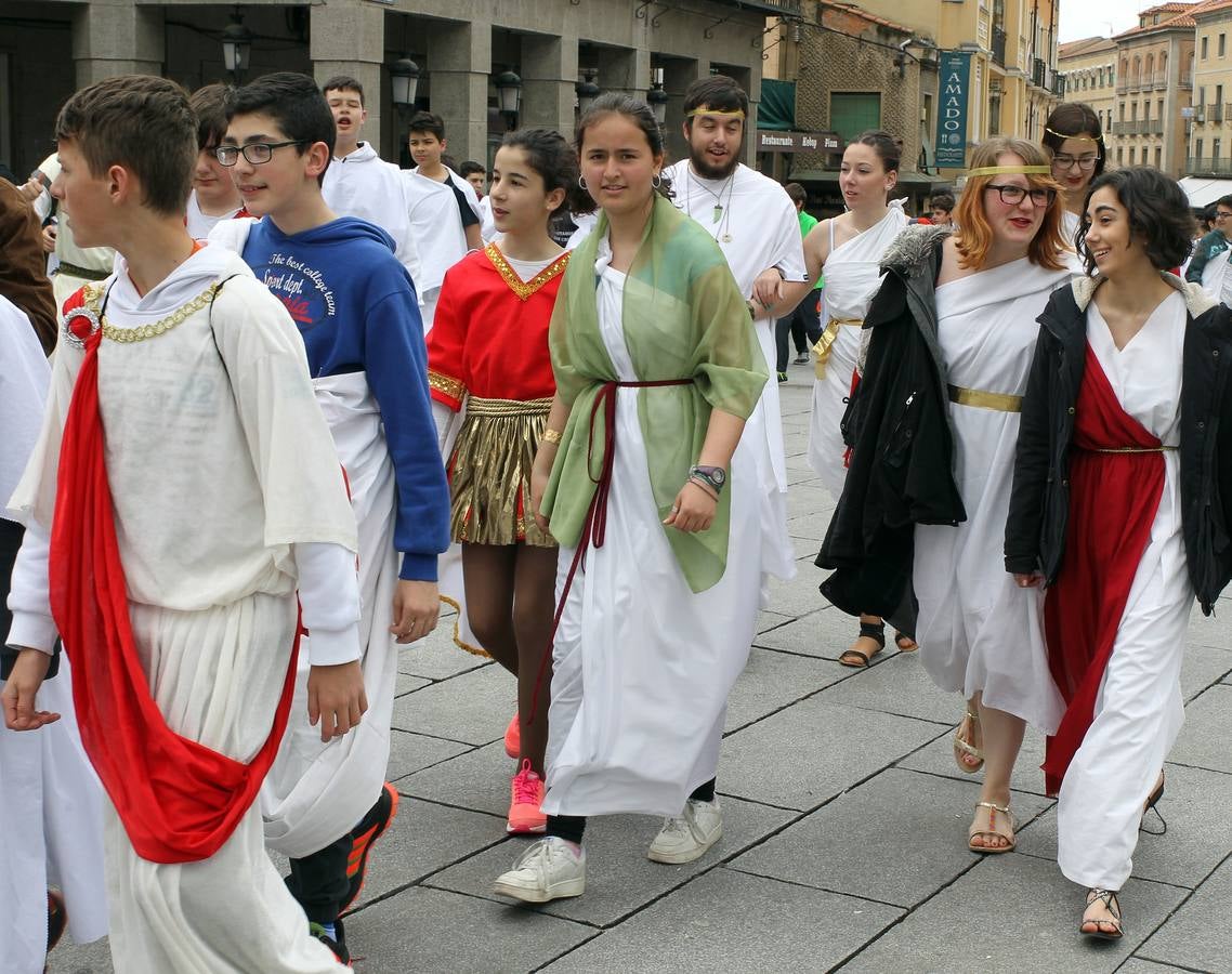 Los estudiantes segovianos celebran el Día de la Fundación de Roma