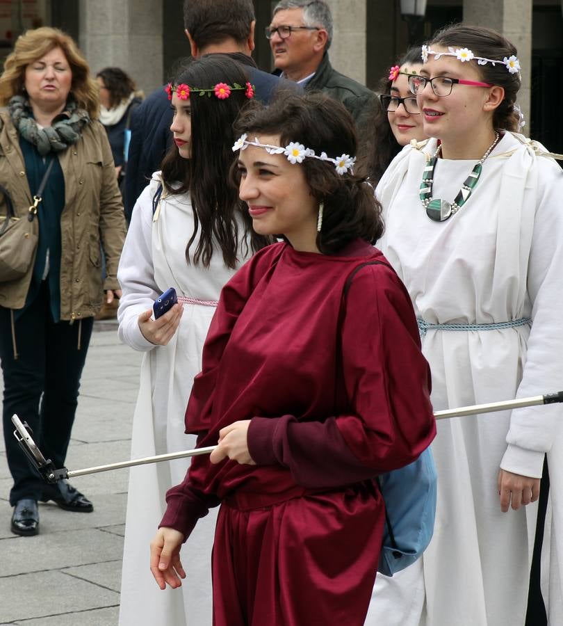 Los estudiantes segovianos celebran el Día de la Fundación de Roma