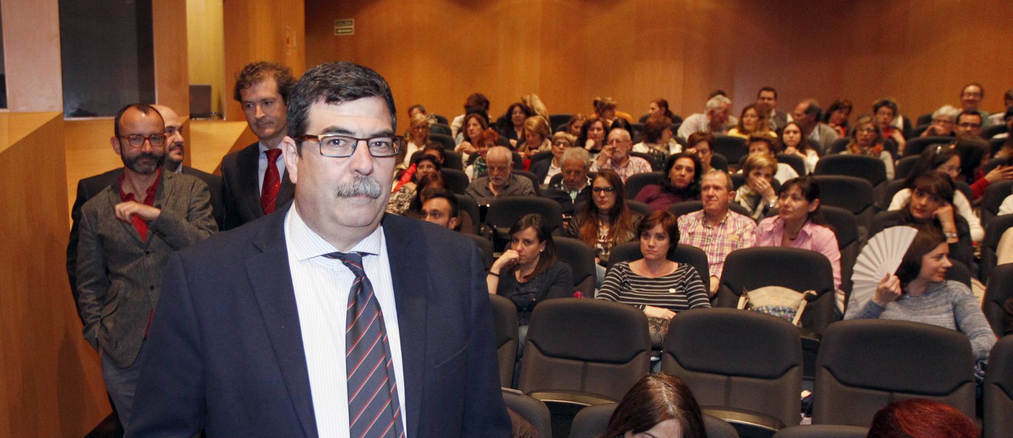 Rafael Santandreu y Julio Alfaro desbrozan con sus métodos el camino a la felicidad en el Aula de Cultura de El Norte