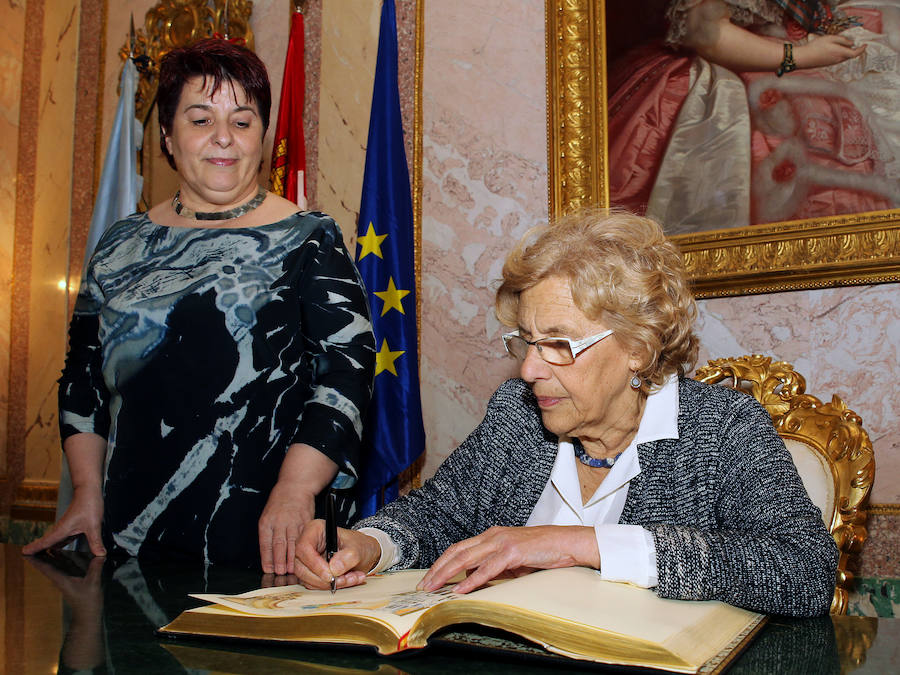 Visita de Manuela Carmena a Segovia