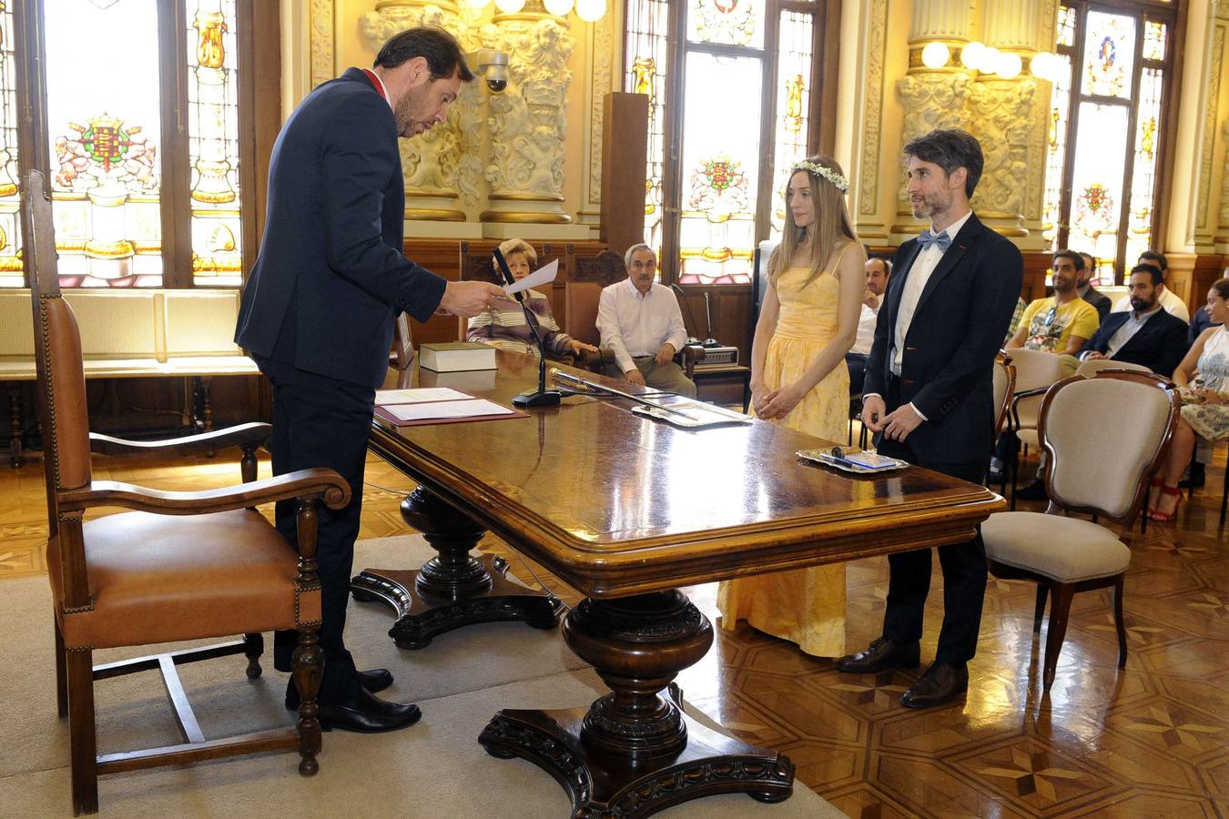 19.06.15 Óscar Puente celebra su primera boda en el Ayuntamiento de Valladolid.