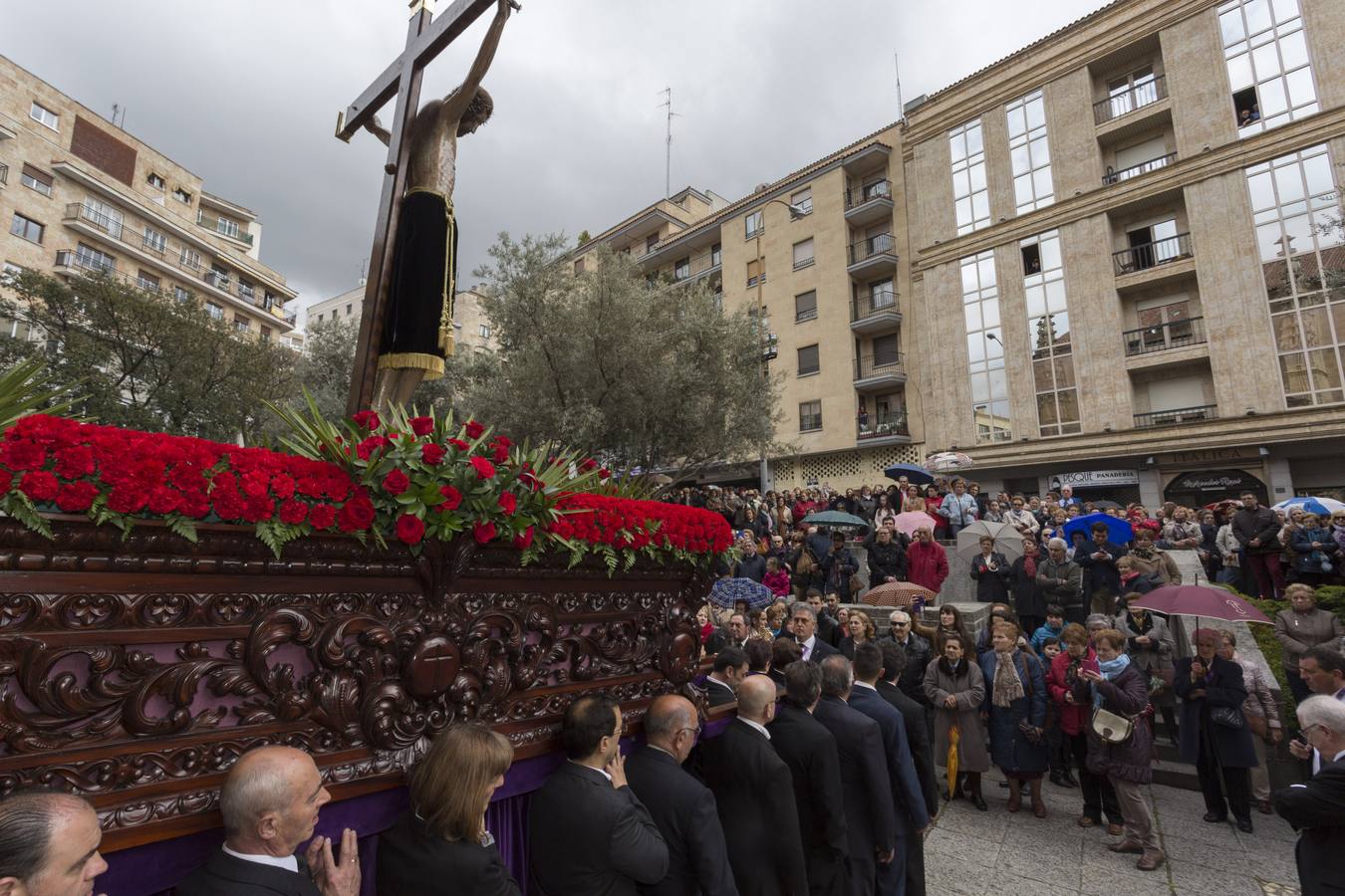 Procesión del Cristo de los Milagros celebrada en Salamanca