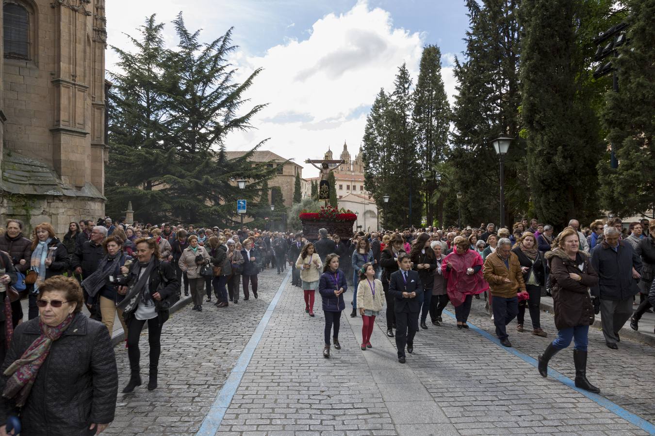 Procesión del Cristo de los Milagros celebrada en Salamanca