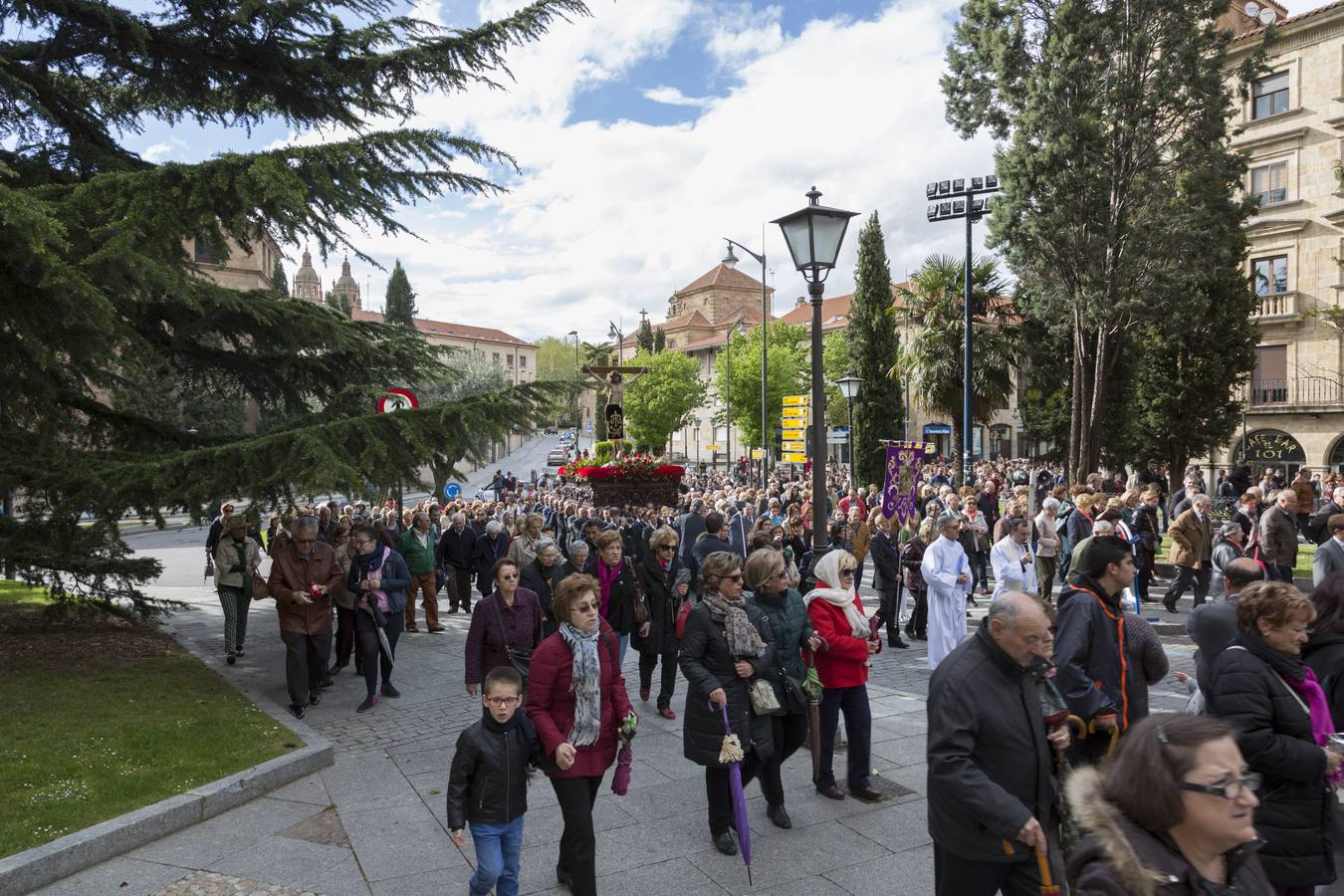 Procesión del Cristo de los Milagros celebrada en Salamanca