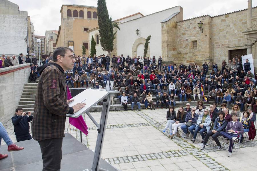 Juan Carlos Monedero inicia la precampaña en Salamanca