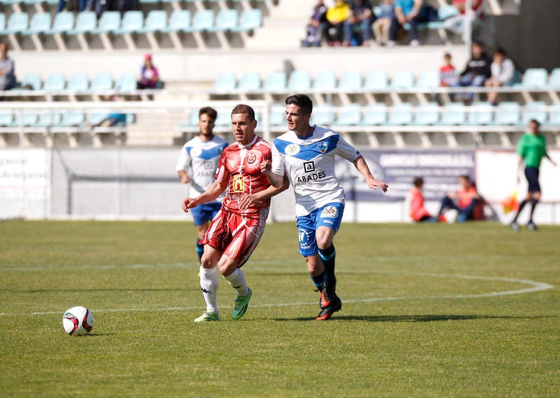 El Deportivo Palencia cae frente al Loja en el primer partido de &#039;play off&#039; (Primera galería)