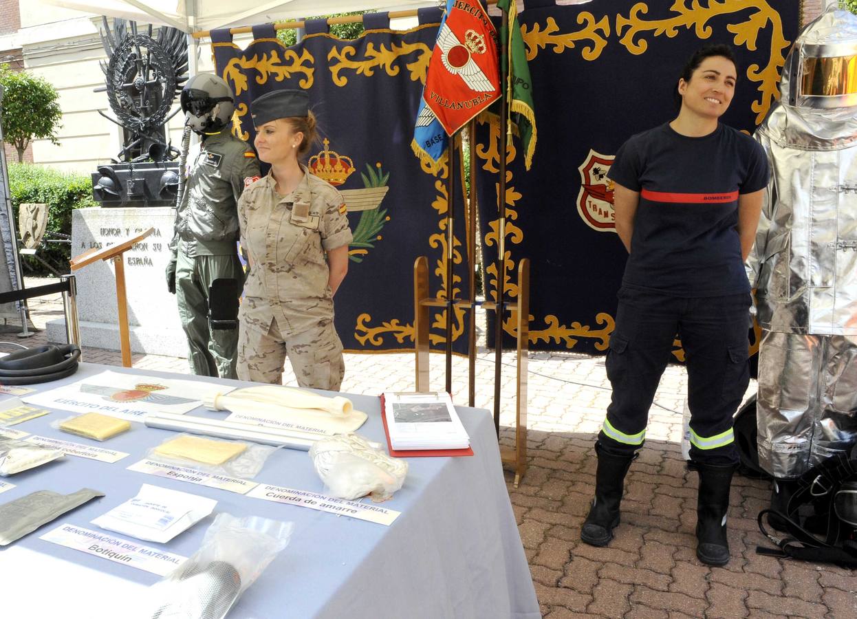 Una exhibición de equipos y vehículos cierra la Semana de las Fuerzas Armadas en Valladolid
