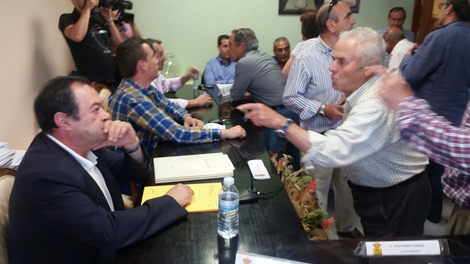 Tensión en el Ayuntamiento de Valdestillas