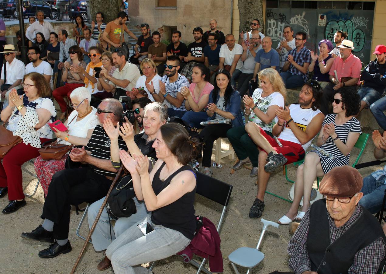 Juan Carlos Monedero participa en un acto de precampaña en Segovia