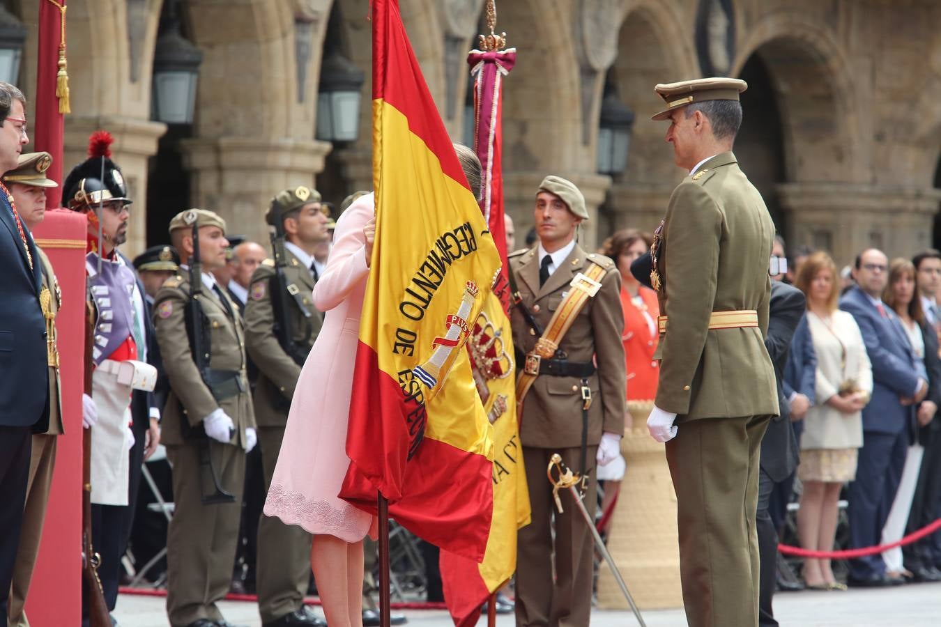 La Reina Letizia visita Salamanca (1/2)