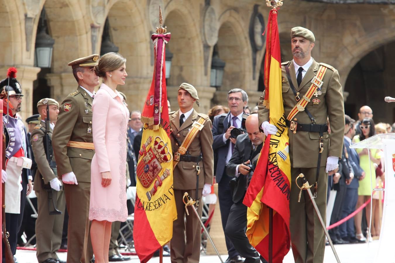 La Reina Letizia visita Salamanca (1/2)